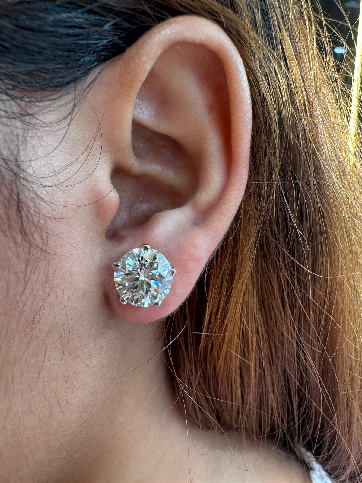 5 Prong Flower Petal Solitaire Studs