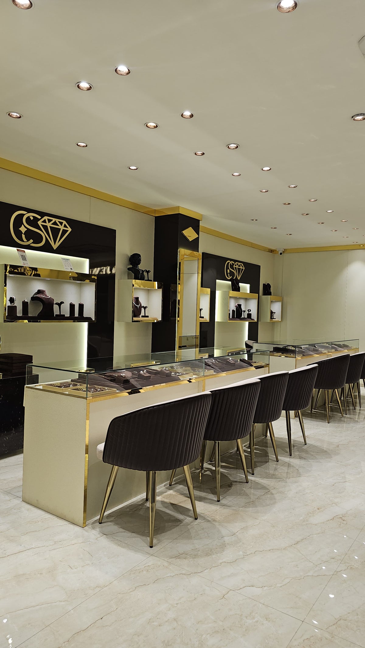 Carat Story, Rajouri Garden